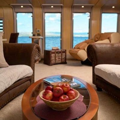 Marshall Yacht 12