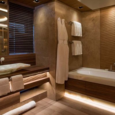 Life Saga Yacht 15