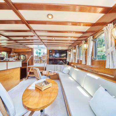Libra Yacht 12