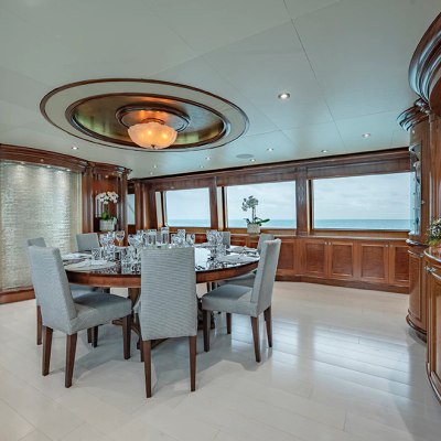 Lucy Yacht 14