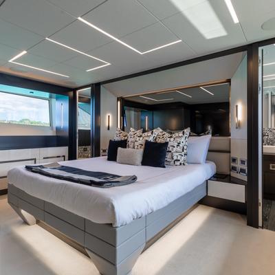 Time Off Yacht 13
