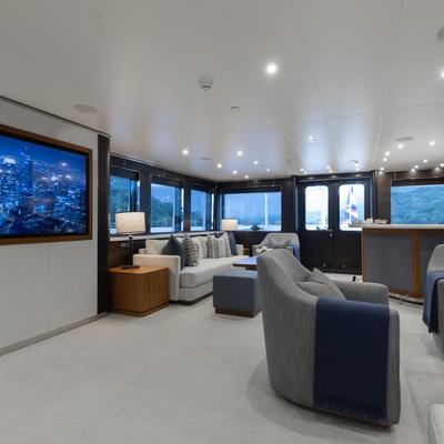 Limited Risks Yacht 12