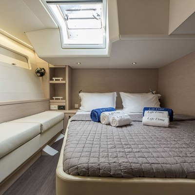 Life Time Yacht 15