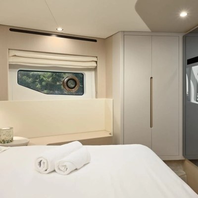 Pangea Yacht 12