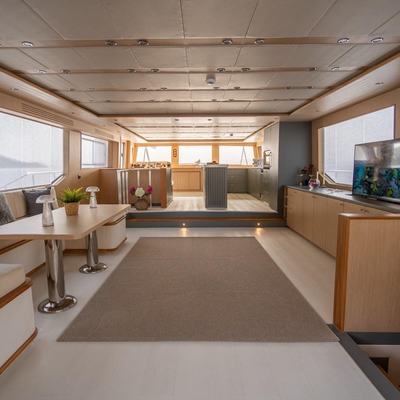 Lavin Yacht 14