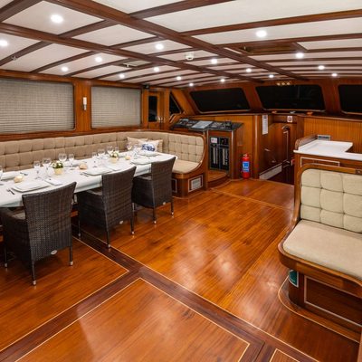 Estrella De Mar Yacht 11