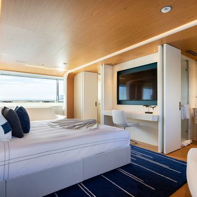 PH2 Yacht 14