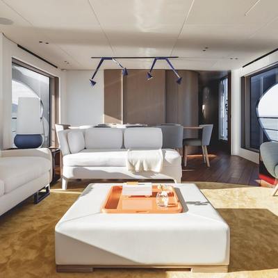 First Horizon Yacht 11
