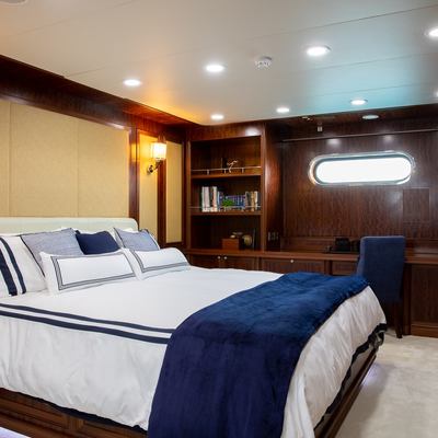 Beyond Capricorn Yacht 15