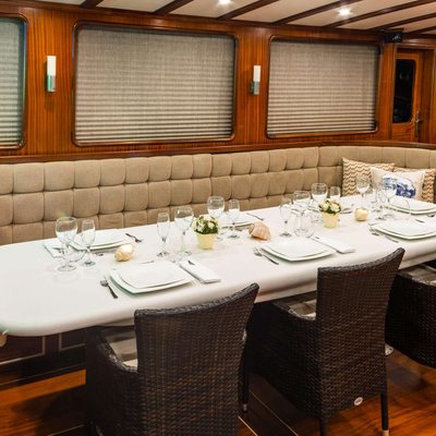 Estrella De Mar Yacht 12