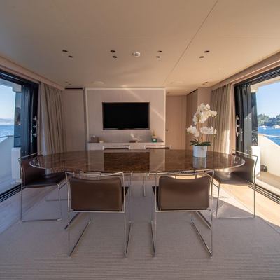 AM Yacht 15