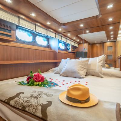 Lex Yacht 14
