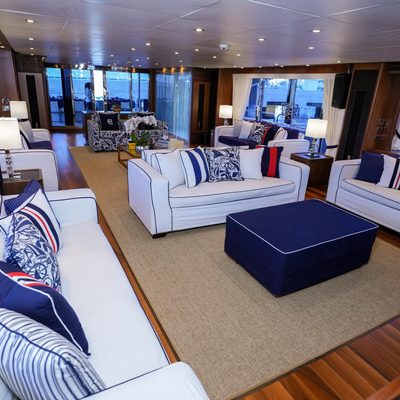Lucien Yacht 13