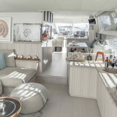 Ammonite Yacht 12