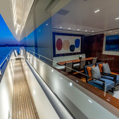 Calm Yacht 15