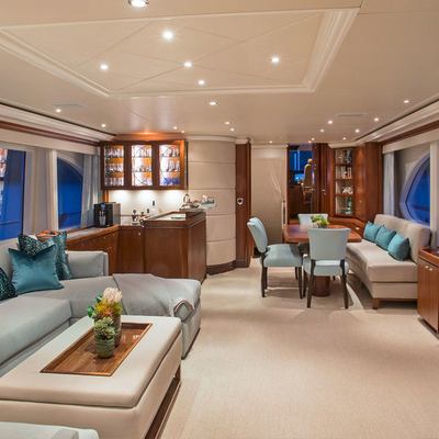 Pura Vida Yacht 6