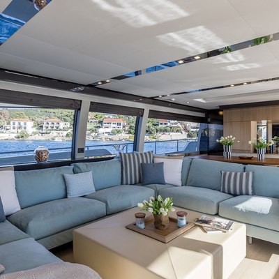 Eterna Yacht 12