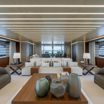Utopia IV Yacht 15
