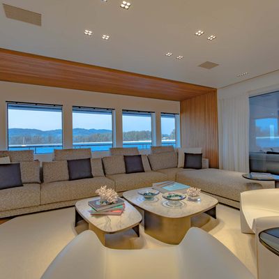 Infinite Cat Yacht 13