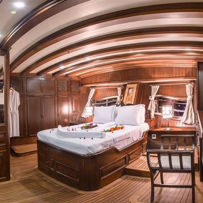 Grande Mare Yacht 12