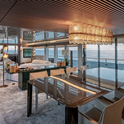 One Zero Yacht 15