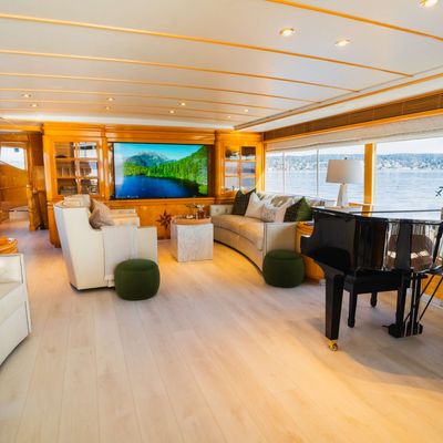 Summer Sunset Yacht 11