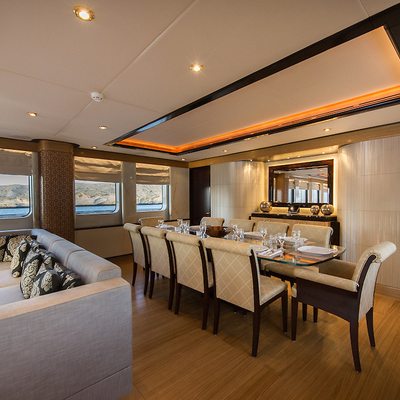 Amara Yacht 15