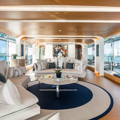 Koju Yacht 12