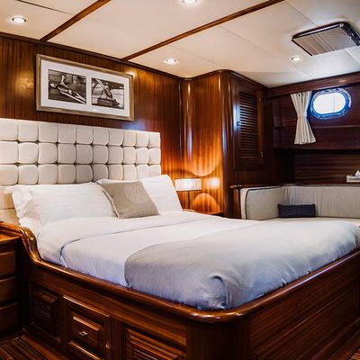 Capricorn 1 Yacht 7