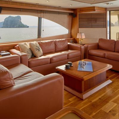 Major Affair Yacht 11