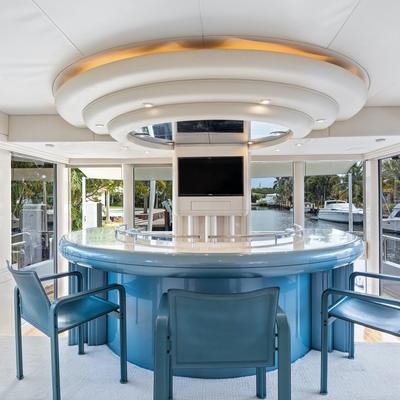 Highline Yacht 11