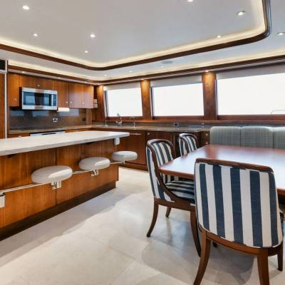 Legacy Yacht 15