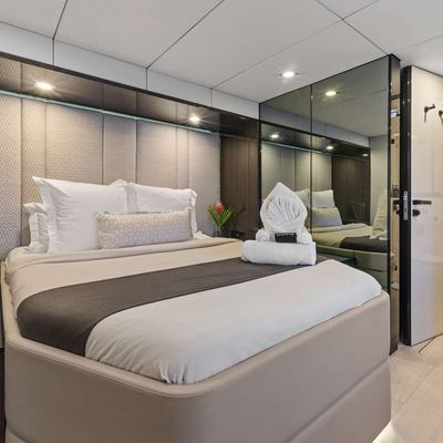Ocean Vibes Yacht 15