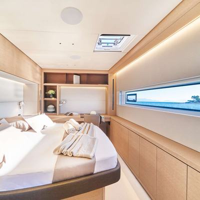 Amada Mia Yacht 11