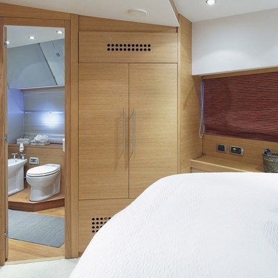 Arwen Yacht 8