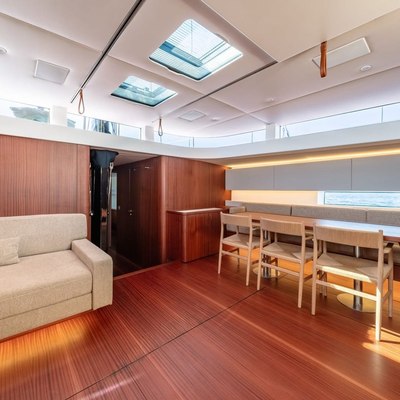 Fitzrovia Yacht 14