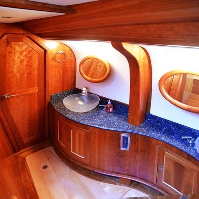 Bolder Won Yacht 12