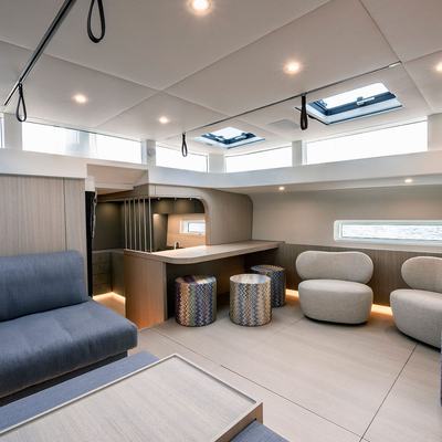 W Yacht 13