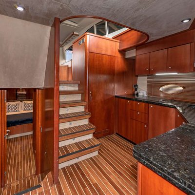 Aquaholic Yacht 12
