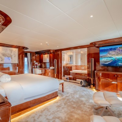 Silentworld Yacht 15