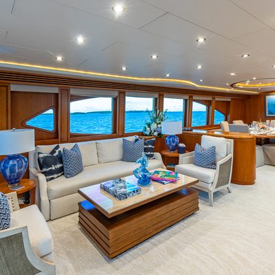 B Happy Yacht 13