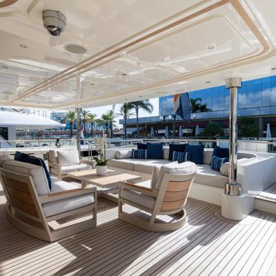 Palatial Yacht 15
