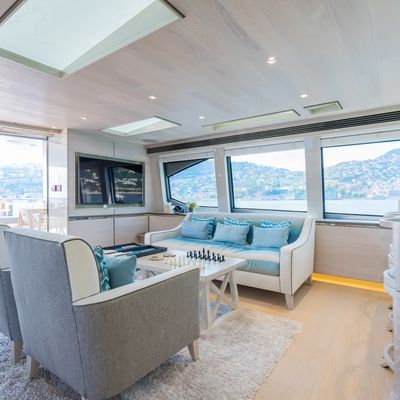 Thumper Yacht 14