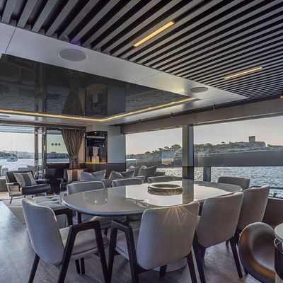 Pearly Spencer Yacht 13