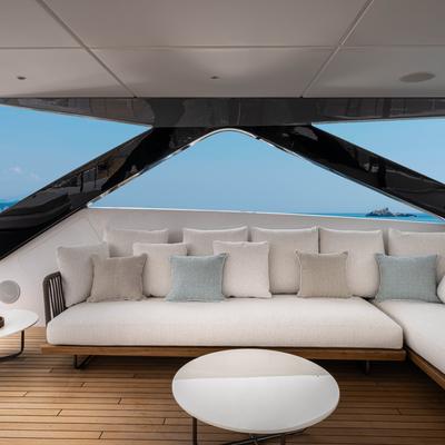 Canoe Canoe Yacht 13