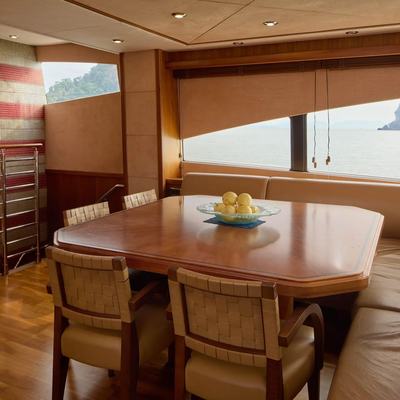Major Affair Yacht 13