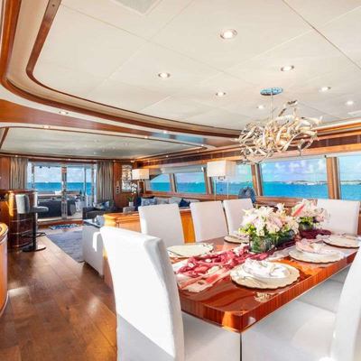 Mambo Yacht 12