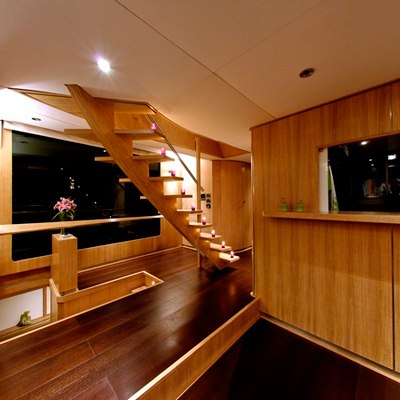 Bliss Yacht 14