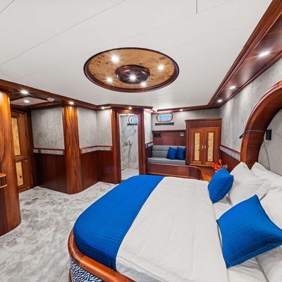Tosca Yacht 14
