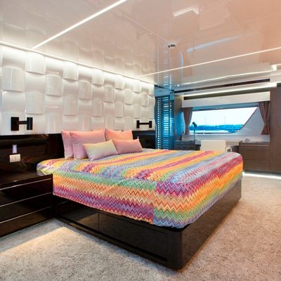 Tortoise Yacht 9